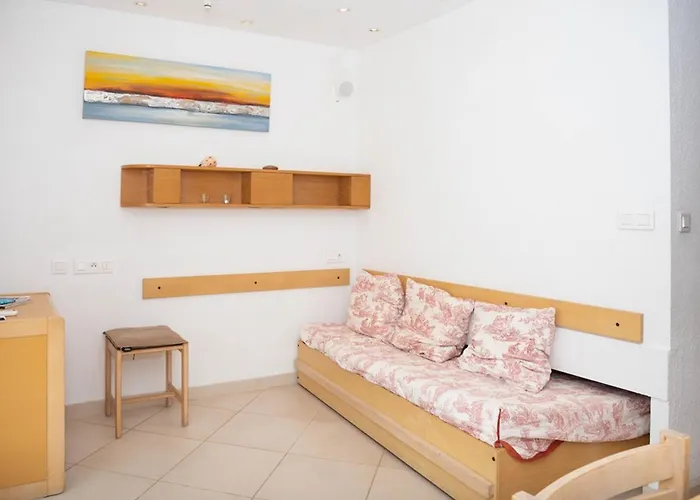 Lägenhet 4 Pers Au Lavandou, Climatise - Fr-1-803-57